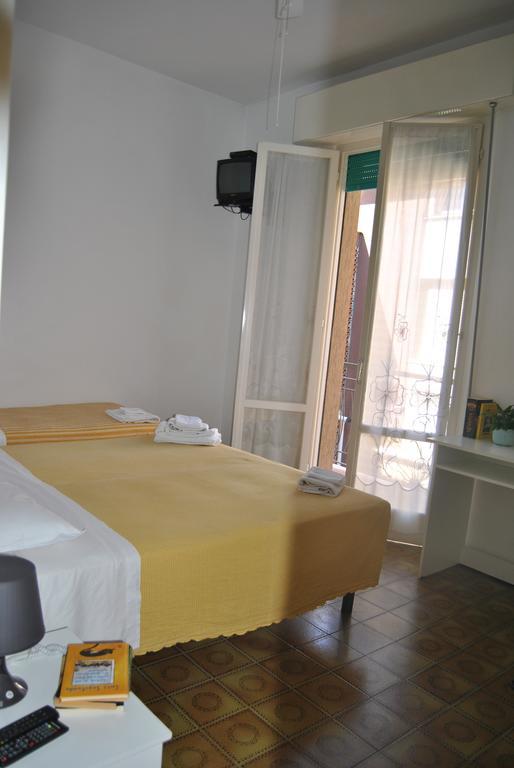Viserbella di Rimini Le Aromatiche B&B מראה חיצוני תמונה